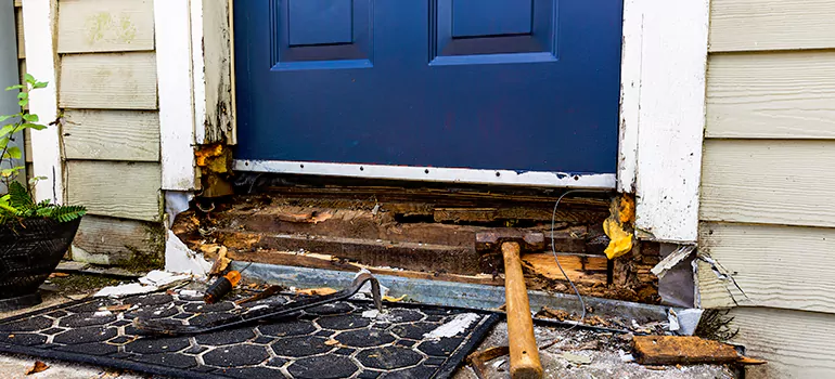 Broken Door Jamb Repair in Ocoee, FL