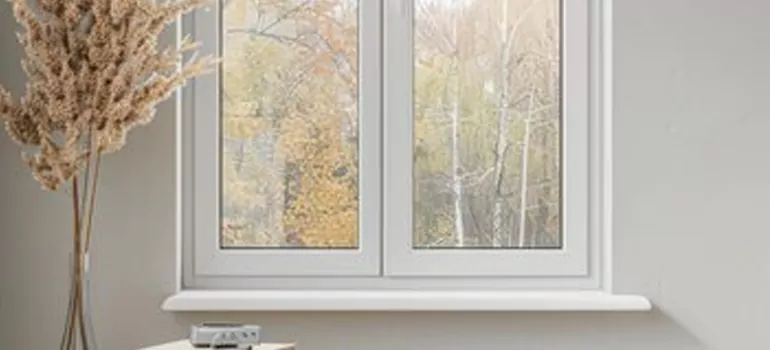 Vinyl Window Stool in Ocoee, FL